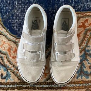 White velcro vans